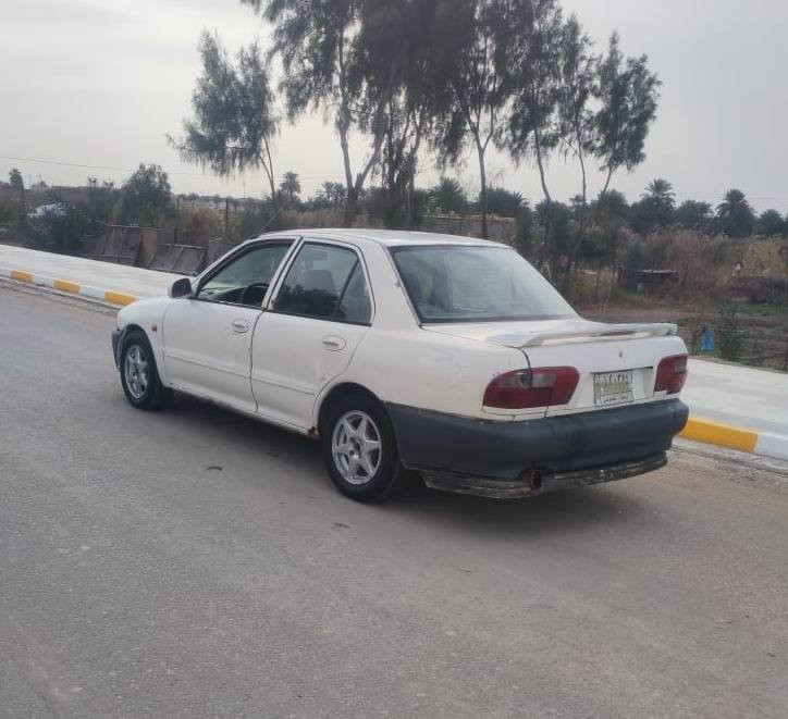 السلام عليكم سياره براتون  مديل 2000  رقم واسط.  سياره عوزها بس كابريتر تعبان والباقي كله جديد حداديه دبلات  والكشر شوفت عينك سعر 25 وبيها مجال بصيط مكاني ناصريه قضاء رفاعي.  رقم الهاتف. ***********
