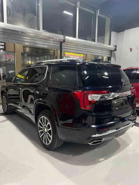 #المركبة    :  جي ام سي اكاديا 2021 فئة  دينلي اعلى فئه       لون نيلي
#الضرر      :  جاملغ خلفي ايسر جنطه  خلفي
المواصفات
1- جي ام سي  اكاديا 2021 لون نيلي 
2- محرك 6 سلندر حجم 3600
3- ويل حجم 18 اصلي مع طقم تاير اصلي 
4- قمارة السيارة حديد
5- قبق الجنطة كهربائي شفط
6- السيارة دفع رباعي 4x4 
7- بصمة 4 ابواب  وبصمة تشغيل وتشغيل عن بعد 
8- لايتات زينون عالي ناصي 
9- اشارات بالمرايا الجانبية مع حساسات الاجتياز 
10- غرفة السيارة جلد اسود اصل 
11- تحكم كهرباء لمقعد السائق فقط 
12- حساسات امامي وخلفي اصل 
113- تحكم ستيرن جهتين متكامل الايعازات
14- شاشة دشبول كبيرة لمجموعة من الايعازات 
14- مقاعد وسطية فصل سياحي 
15- عداد المسافة28000ميل فقط
16- حاجب امامي LED مع لايتات زينون عالي وناصي 
17- رادار امامي مانع للتصادم واعطاء التنبيه 
18- كاميرا خلفية دوارة مع الستيرن 
19- خاصية تحديد المسار في الطرق الخارجية 
20- سستم نيكل لمقدمة المركبة 
21- السيارة 7 راكب مع 3 قطه تبريد 
22- شاشة دشبول كبيرة لمجموعة من الايعازات
23-تحكم ستيرن جهتين متكامل الايعازات بدون إرباك
السيارة معروضة للبيع 285$         اتصال واتساب ***********بغداد حي اور معرض نور الهدى
رقم بغداد حرة تحويل ثاني يوم
