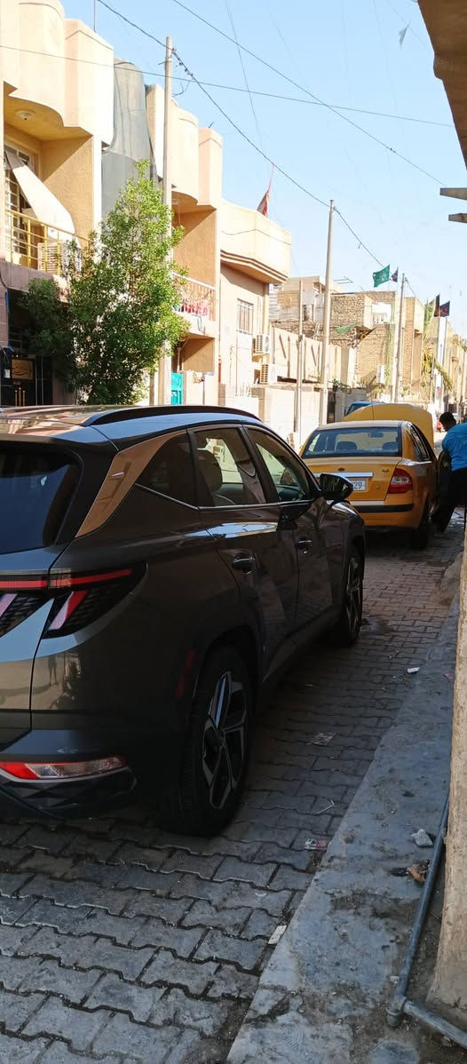 سلام عليكم توسان مديل 2022 فول مواصفات vlv رادار أمامي خلفي او جوانب اشاره بلمري كشنات تدفءه أو تبريد تبريد قطعتين فتحه سقف توقف ذاتي مثبت سرعه تحكم استيرن جهتين كامره دواره بعد بيهه هواي مواصفات حادث جاملغ او بنيد بدون دواخل رقم بغداد مشروع وطني مكان بغداد مكينه 2500 الاتصال *********** ماشيه 85كيلو متر
