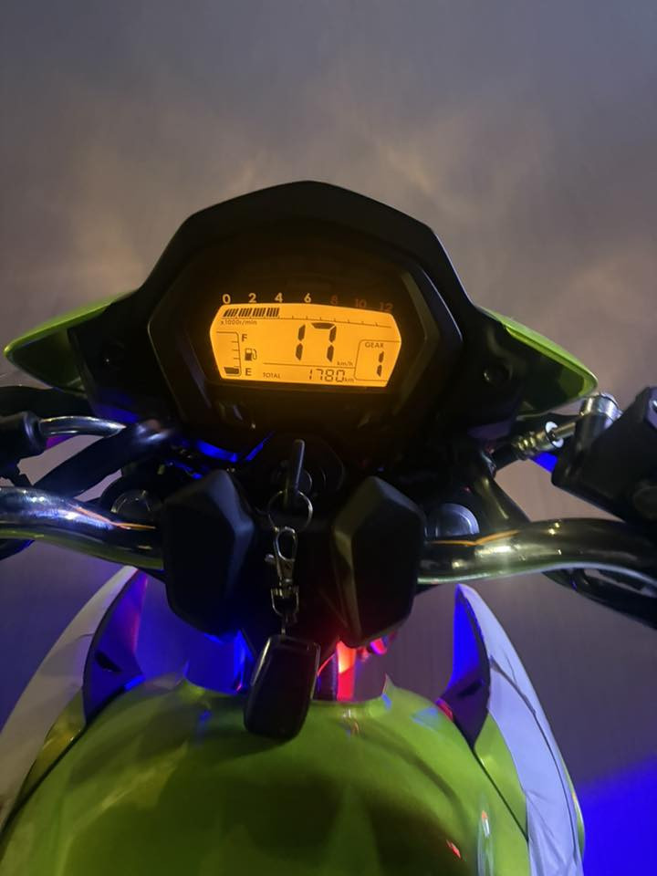 هاوجي للبيع الدراجه شديتها قبل 10 ايام رقم وسنويه تحويل ثاني يوم ***********
