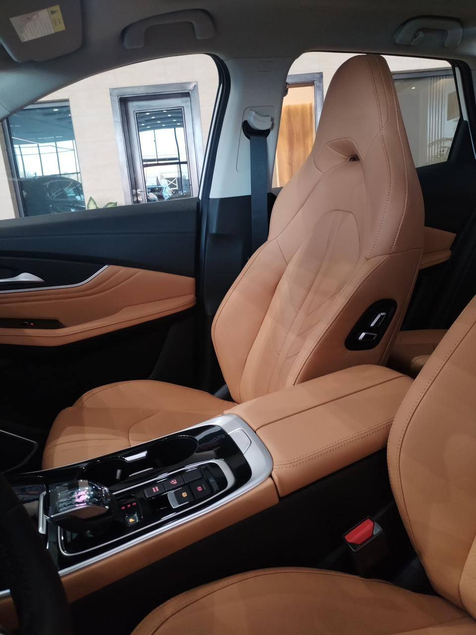 السلام عليكم
سيارة T5 EVO دونغ فينغ
هايبرد 2024
مكفولة 6 سنوات من وكالة

ليث العبيدي
عداد المسافة: 5000 كم/س
مرقمة بغداد

المواصفات
رادار امامي وجانبي
داش كام
الوصف
كاميرا ٣٦٠ درجة
٣ انظمه قيادة
اوتو هولد
تبريد تدفية كشنات
كشن سايق مساج
ثلاجة
بانوراما نجمات متغير من
الشاشه تتحكم بل لاوان

(سقف+دشبول)
وبعد بيه هواية موصفات مكاني بغداد ***********
