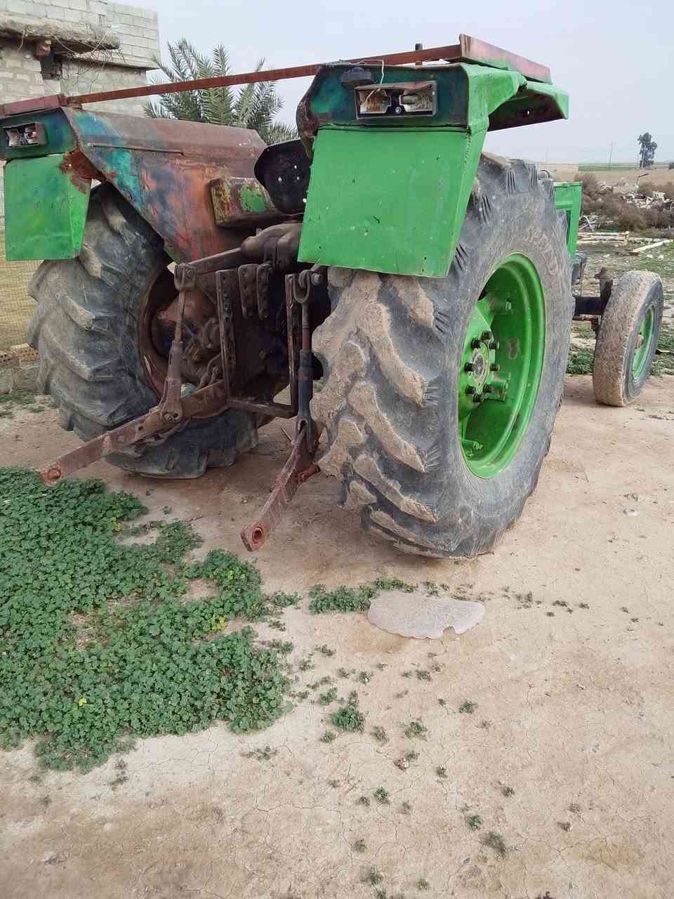 مكينه للبيع مكفوله من كل عيب فقط نمره 4زعلانه ماتبدل للعلم بدون ***********
