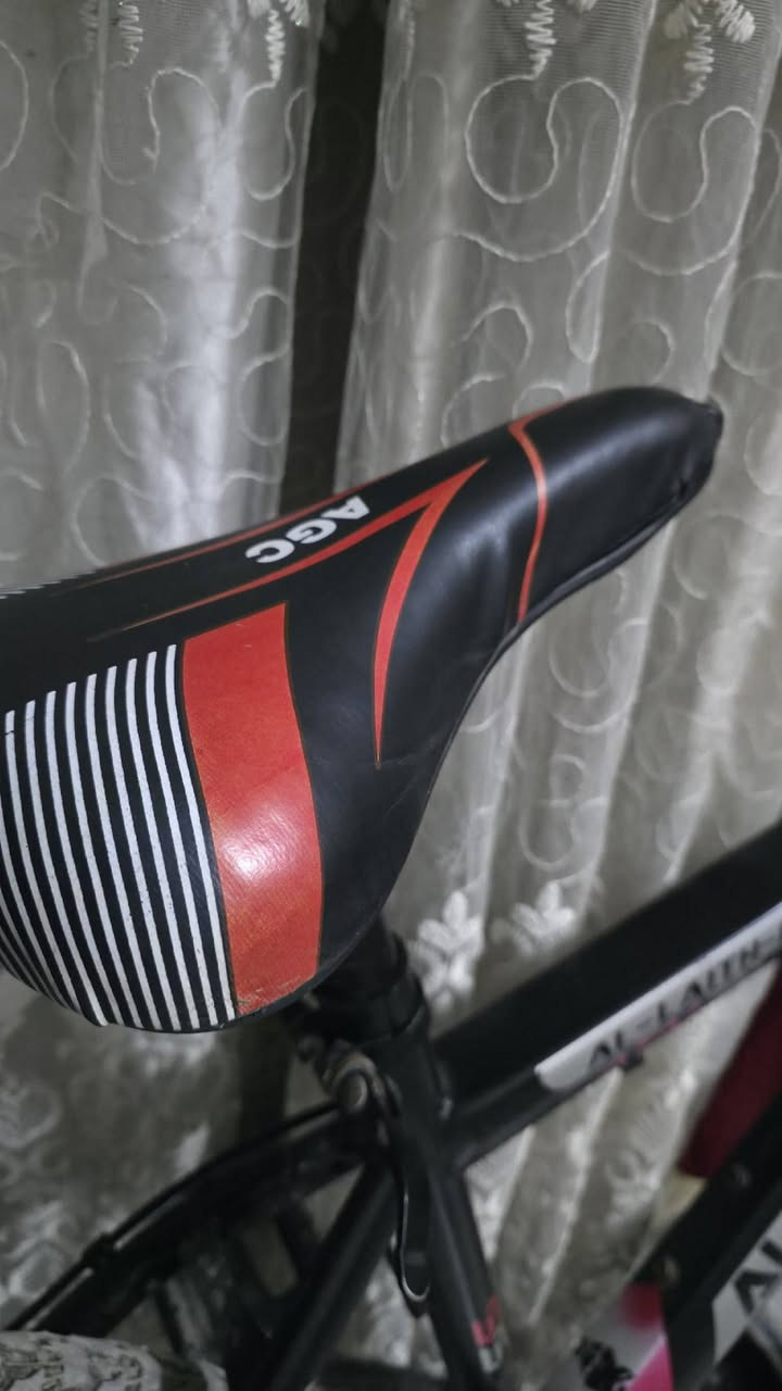 .
بايسكل رياضي نوعية ممتازة النظافة 95/100
عنواني الديوانية مركز السـ؏ـر ( 100 ) وبي مجال حك جيتك 🤍.


**إذا كنت صاحب هذا الإعلان وتريد حذفه لأي سبب، رجاءا أرسل رسالة إلى الدعم الفني**