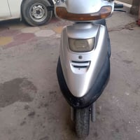 دراجه فراشه البيع مكينه جديده شغاله سلف هندر كهربائيات السعر 350 وبيها...