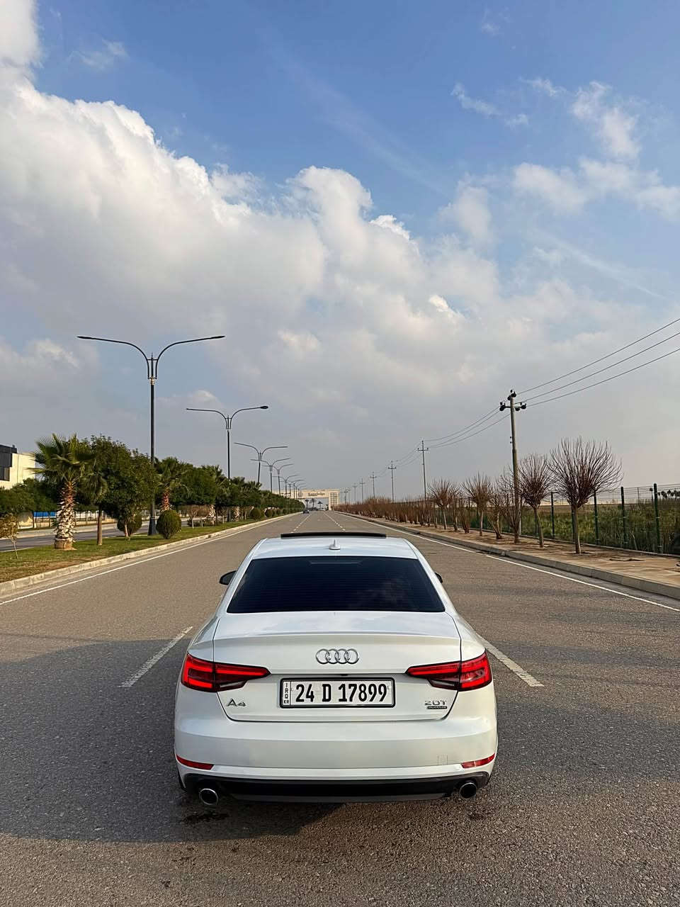 {Audi A4 Premium 2017}
~~~~~~~~~~~~~~~~148$~~~~~~~~~~~~~~~~~
(وارد امريكى حادث بس جاملغ خلفى سايق بجم كبس)

موديل : 2017
مكينة: 2.0 توربو 4سلندر بنزين
ماشية : ١٢٩ الف مايل حقيقى
سعر : ١٤٨ $ ورقة 
رقم شاصى : WAUANAF43HN028263
               ———————————————
مواصفات فول فول Quattro 
گير و مكينة و صدر كل جديد مامفتوح
سيارة بئسمى رقم و سنوى جديد حتى ٢٠٣١ تحويل او وكالة نفس يوم
سيارة الحمدلله جاهزة بدون اى نقص
                ——————————————
مكان سيارة  : اربيل شارع ٦٠
رقم موبيل /***********
                                             ***********
سعر : ١٤٨٠٠$ دولار مجال قليل 
‏🇩🇪~~~~~~~~~~~~~~~~~~~~~~~~~~~~~~~~🇩🇪 أربيل, العراق
