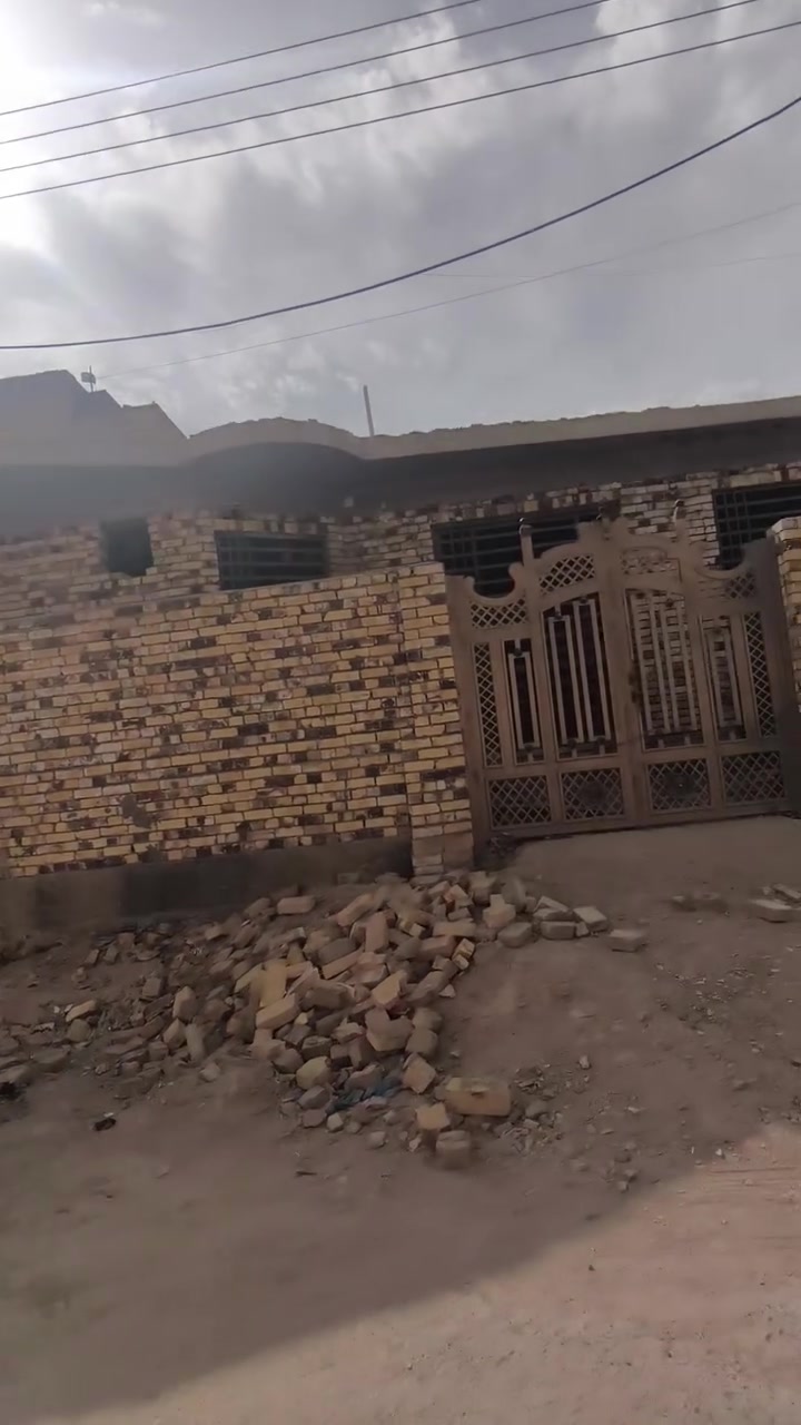 سلام عليكم بيت للبيع 100م هيكل العنوان نهوند الثالثه قرب مدرسه الصول


**إذا كنت صاحب هذا الإعلان وتريد حذفه لأي سبب، رجاءا أرسل رسالة إلى الدعم الفني**