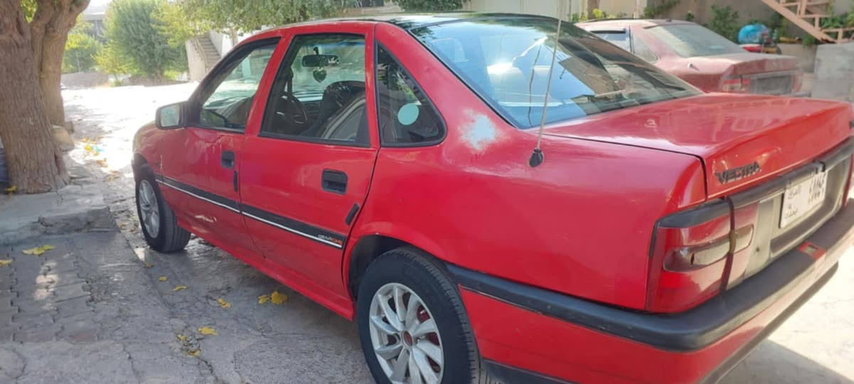 ئۆپڵ ڤیکترا ۱۹۹۳ ئاڕم پلاستیک سلێمانی بێ بۆیاغ بێ لێدراو بێ خایس و بێ بوخار بەس تۆزێ کاڵبوونەوەی هەیە گێڕ و مەکینە بە شەرت رانية, السليمانية


**إذا كنت صاحب هذا الإعلان وتريد حذفه لأي سبب، رجاءا أرسل رسالة إلى الدعم الفني**