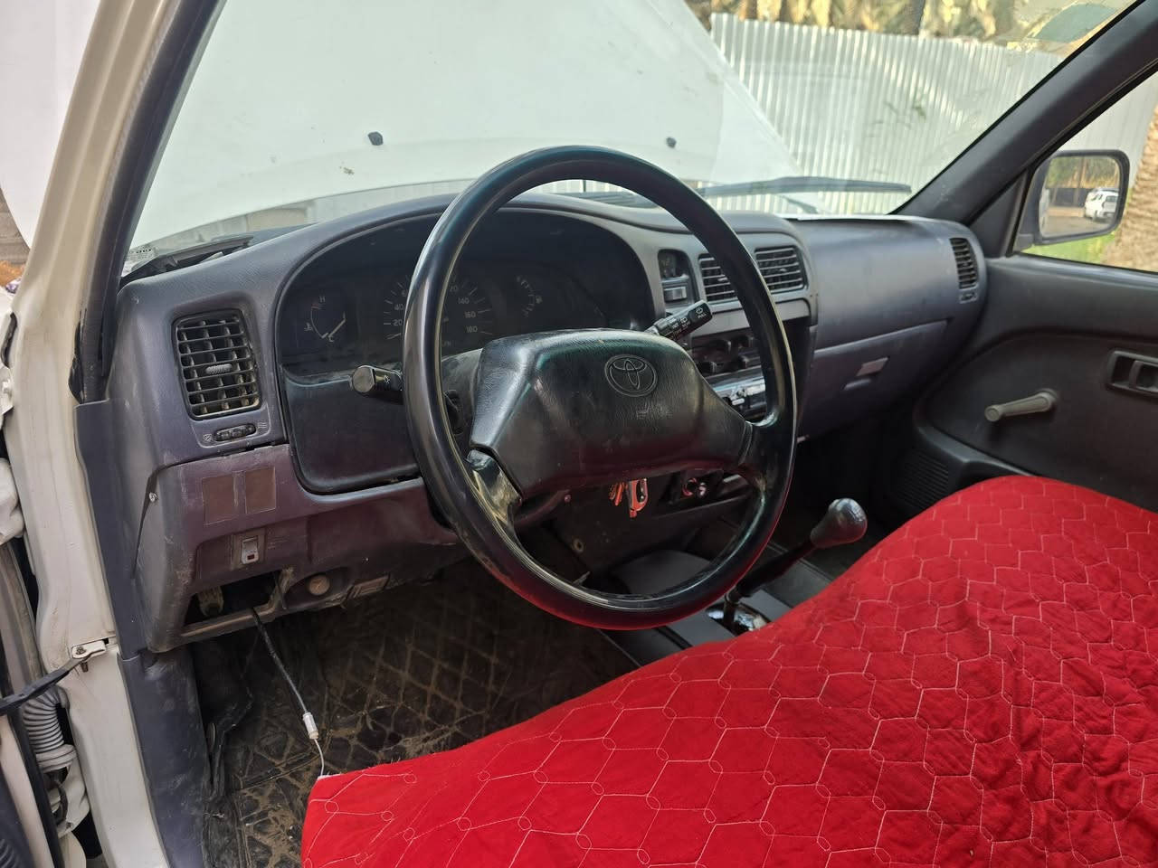 بيكم تيوتا 2004 عالي ستاوت سيارة مزاد محرك كاز سعر ٧٨ ورقة بيها كتاب وكاله ***********
