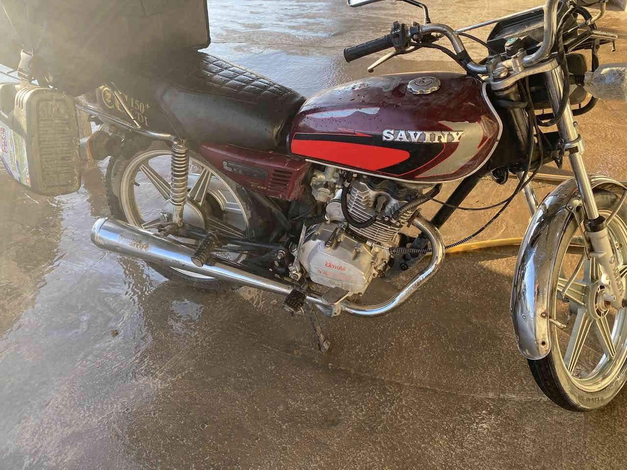 سيفان موديل 19 كلش نضيف كلشي بي شغال سلف هندر هورن اشاير لايت عالي ناصي دبل اشاره كلها شغاله شاصي نضيف والناضافه كدامكم السعر 400 وبي مجال عنواني تكريت الديوم الرقم بي واتساب ***********
