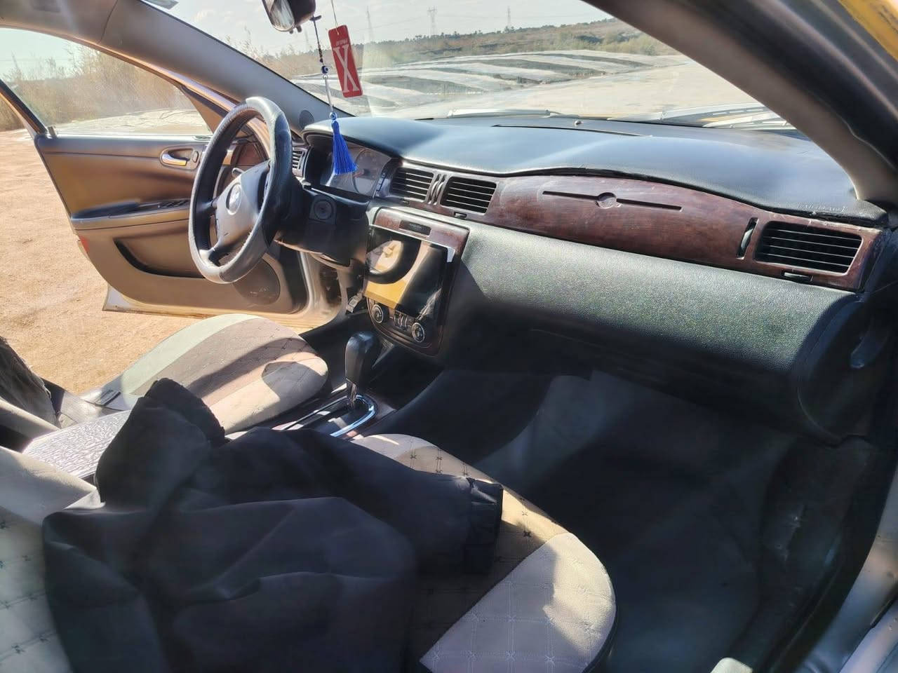 سلام عليكم امباله للبيع 11رقم انبار  مكينه وكير وضفيره حداديه تخم تاير وترايك للبصره مكاني الحمزه الشرقي السعر63وبيهه مجال مامتواجد عل فيس *********** واتساب فقط
