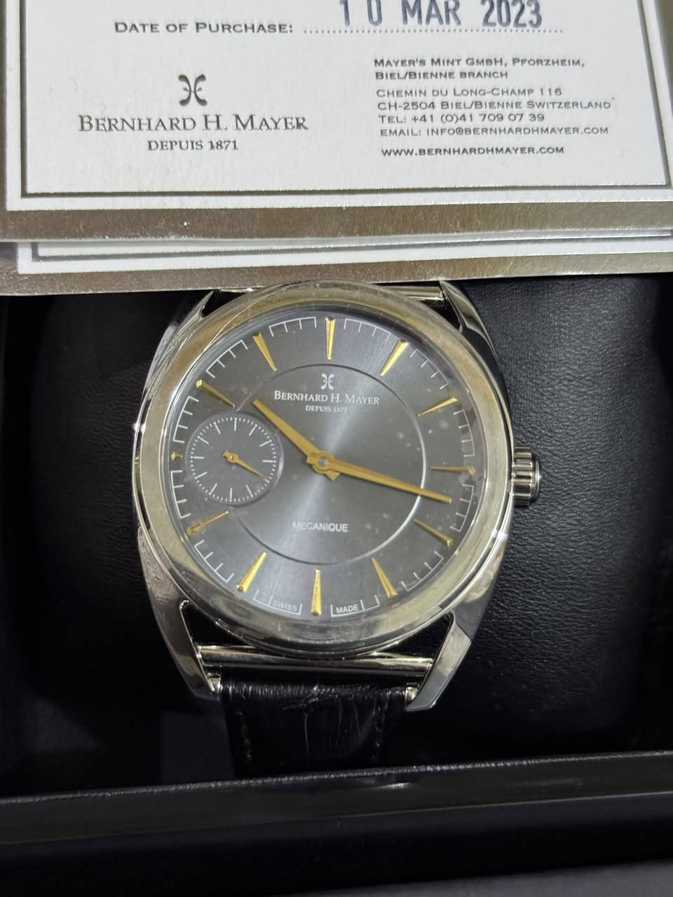 للبيع قطعتين اج ماير  صنع سويسري اصلي
لمتد ادشن اصدار محدود
موديل النصب سير جلد لوك شمع غير مستخدمه
اما ثانيه موديل اوتوماتيك  الحديد مستخدمه
استفسار 
***********
