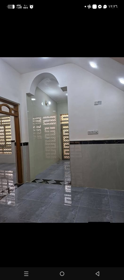 سلام عليكم خوان مشتمل مربع المساحة 100البيع مكان نهاوند ثانيه بيت جاهز لسكن الستفسار  ***********
