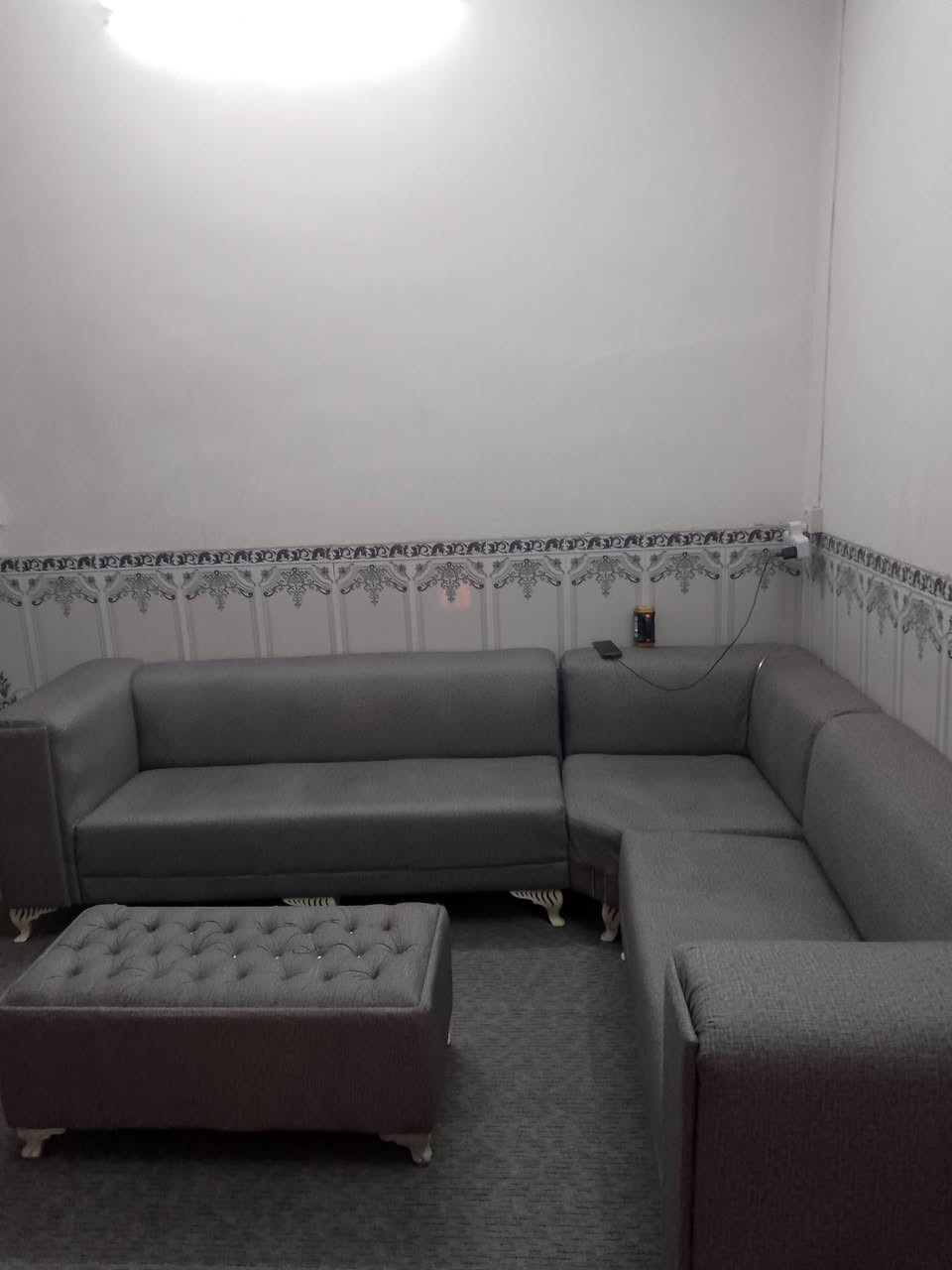 ديوان اخو الجديد مستعمل قلييل جداا السعر ( ٢٥٠ الف دينار ) + كاربت رصاصي مطعم بخيط جوزي وابيض مساحته ٥×٤ أيضا جديد هاي الشتويه أخذته السعر ١٠٠الف دينار جوه سوكهن والله لكن سبب البيع هو الانتقال لسكن ثاني ولازم اسلم البيت وذاك السكن الصاله ميناسق مع لون الديوان العندي والكاربت اخاف أحد يسأل ليش؟؟ مكانهم بغداد / الدولعي . . الي مهتم يدخلي خاص . اسف على الإطالة وربي يرزق الجميع


**إذا كنت صاحب هذا الإعلان وتريد حذفه لأي سبب، رجاءا أرسل رسالة إلى الدعم الفني**