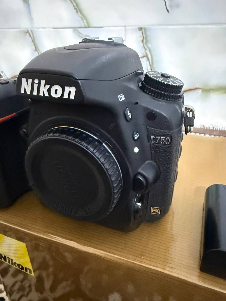 سلام عليكم كامره نيكون D750 للبيع
نضافتها 100%
شترها 3k
 ماكاني بغداد للإستفسار ***********
