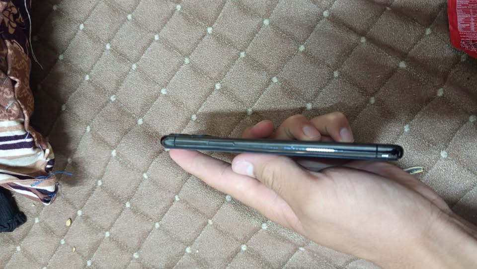 سلام عليكم 11برو
ذاكره ٦٤

بطاريه ٨٧خدمه 

تك  شرط مامفتوح الجهاز

بل تصوير فوللل 

سعر ٢٧٥ وبي مجال 

شراي اتصل ***********
