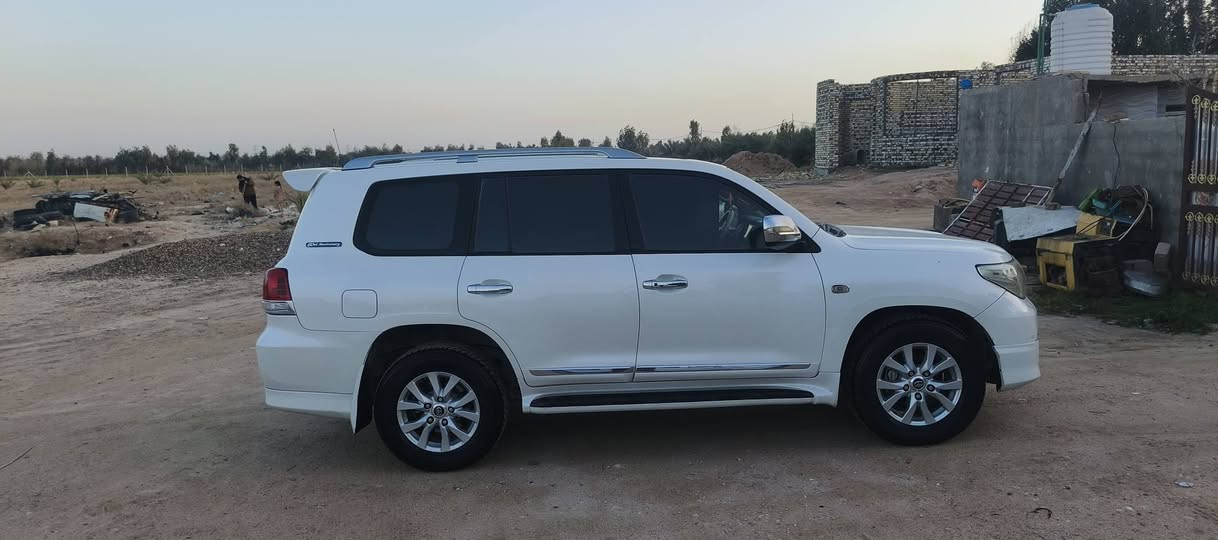 للبيع او مراوس لاندكروزر باحدث
لاند كروزر 2011 ستينيه 
‎محرك (8V) 
‎‏‎ماشييه 155 كم حقيقي
‎‏‎لاندكروز GXR i
‎‏‎موديل.موديل 2011
‎رقم ***********
🦅💣
‎‏‎فول مواصفات 1/1
‎‏‎السيارة مواصفات
⛓️📦⛓️📦⛓️📦⛓️📦⛓️📦
1-‎‏ نضام ترحيب عند الاقتراب 
2-‎‏شاشة تحكم
3-‎‏كشن امامي كهرباء 3 دكم
4-‎‏زراك لايت 
5- ‎‏‎بصمة ابواب 
6--‎‏ستيرن صاج 
7-‎‏8 ايرباك
8-‎ فور ويل 
9-حساسات امامي خلفي 
10-‎‏‎ثلاجة  تبريد
11- تحكم ستيرن كامل
12-فتحه
13 -كيجات لكزس 
14- 3قطع تبريد
15- كشنات جلد
   🦅📦
‎سياره كفاله عامه
🦅❣️
رقم بغداد 
‎سيارة حيل نظيفة كلشي عل بلاد لوك
‎سنوية زنكة كلشي جديد مدفوع 
‎باسمي السنوية بشرط تحويل و خرامة 
‎سيارة مابيـها دينار مصرف كامل من كل
رقمي ***********
