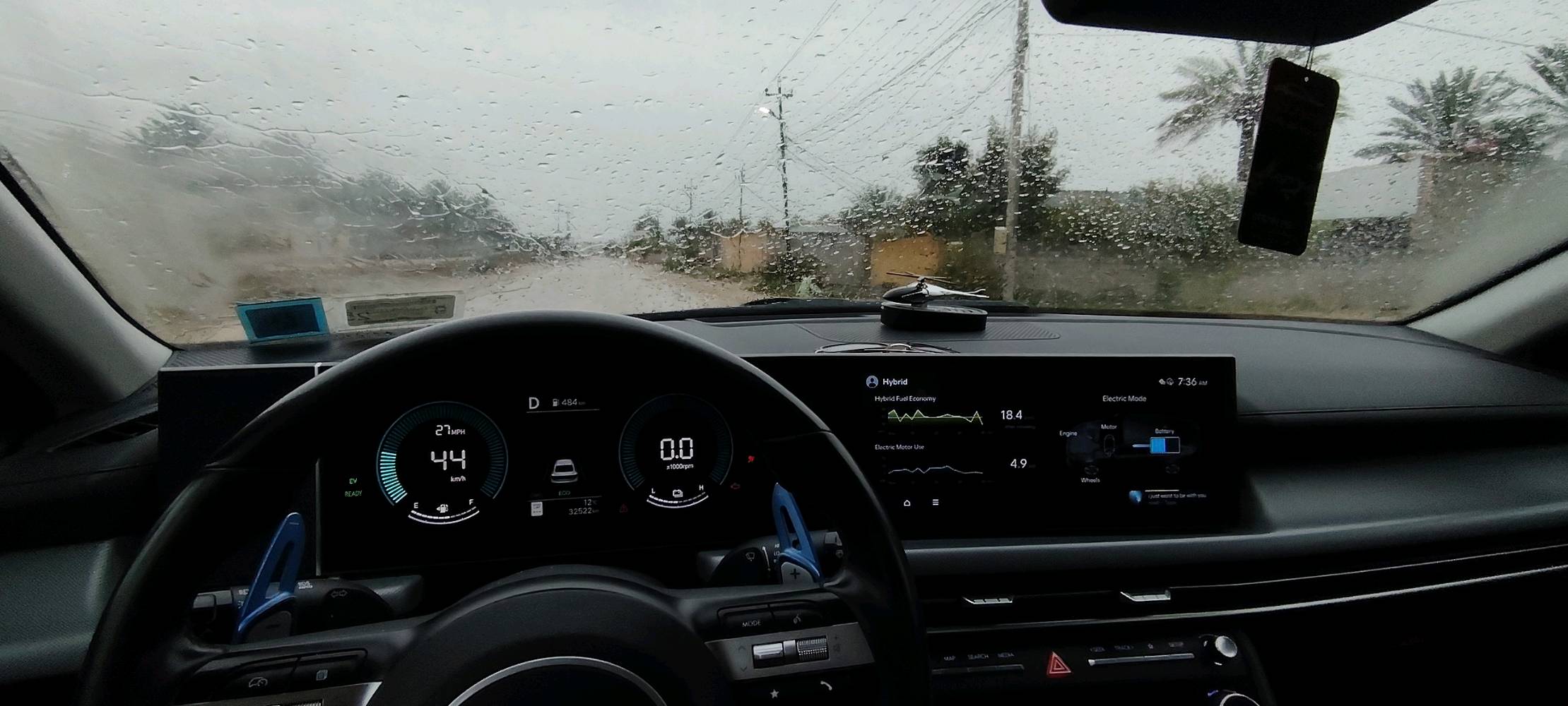 السلام عليكم 
 سوناتا 2025 للبيع 
وارد امريكي
حجم المحرك 2000 هايبرد
ماشيه 31000
شاشتين متصله مع ابل كار بلاي + اندرويد اوتو
تشغيل بصمه 
شفتات
تدفئه الكشنات الاماميه 
فتحات تبريد خلفيه
كامره خلفيه 
كشنات كهربائيه 
لايت امامي + الخلفي لِد
4 حساسات اماميه و 4 خلفيه
اوتو هولد
تثبيت مسار 
قياده ذاتيه (فئه نادره) 
وضع sport + eco
و بعد مواصفات سطحيه اخرى 
 الضرر : بنيد فقط مثل ما موضح 
رقم الشاصي : kmhl34jj4sa108049 
السعر : 195 و وبي مجال
مكانها : كربلاء المقدسه (حي العباس طريق بغداد) 
للاستفسار : ***********


 
