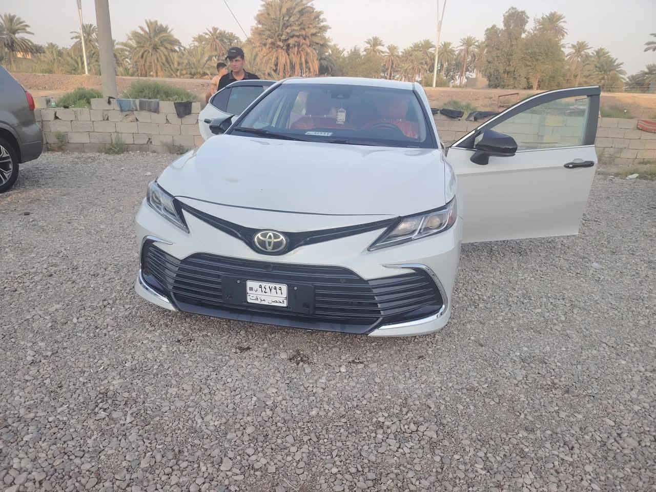 السلام عليكم ورحمة الله وبركاته. كامري للبيع 2022 وارد أمريكي الضرر البنيد فقط مبدل رقم ديالى
بيها بارد جاملغ. وباب السايق شويه.
185وبيها مجال قليل. مكان السيارة ديالى قضاء الخالص ***********.
