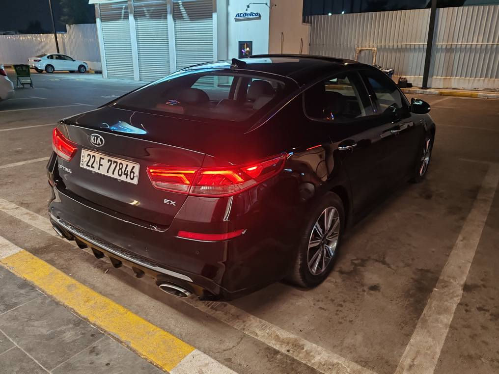 تحية طيبة  اوبتما  20 ex محرك 1600 تيربو  فول 1/1  حادث جاملغ وبنيد بدون داخل ايرباك دركه فقط   السعر 130 للاستفسار *********** بغداد السيدية بغداد, العراق
