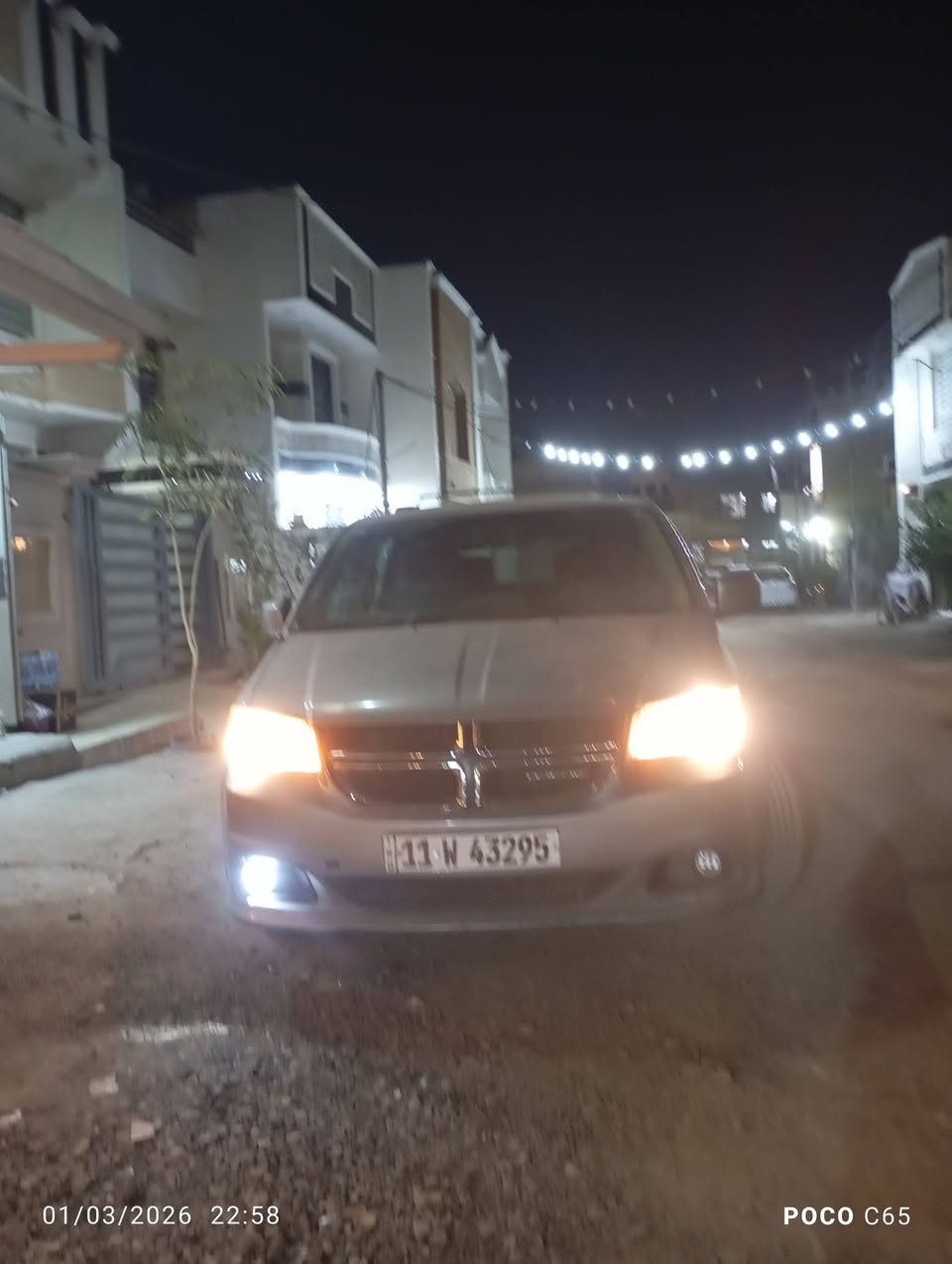 سلام عليكم دوج كرفان 2014/3600 خير من الله كير ومكينة مكفولات حادث من امريكا هذا الجاملغ واللحية والعراق نفس الجاملغ وشوية اسم من الباب  ماشية 120 ا  صدر جديد زوج تايرات رقم بغداد السعر 150 عنواني بغداد الكاظمية رقمي *********** متواجد واتساب اكثر شي+ كراسي قماش وقلاب يعني كراسي دفن
