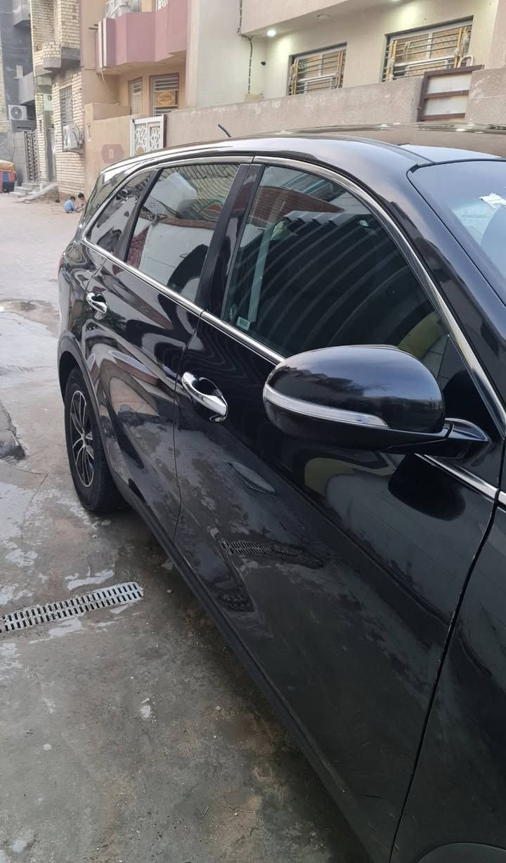 السلام عليكم ورحمة الله وبركاته
سورنتو 2020 رقم بغداد بإسمي لون اسود 
محرك 6 سلندر
7 راكب
سيارة نظيفه كلش 
تخم تاير باتري جديد حدادية جديده ماناقصه اي شي 
  شرط محرك وكير ماشية 78 ml
حادثهه مال امريكه حافه البنيد وتبديل جاملغ ايمن
بالحقيقه احلى من الصور 
سعرهه 195 $
موقع السيارة كربلاء 
***********
