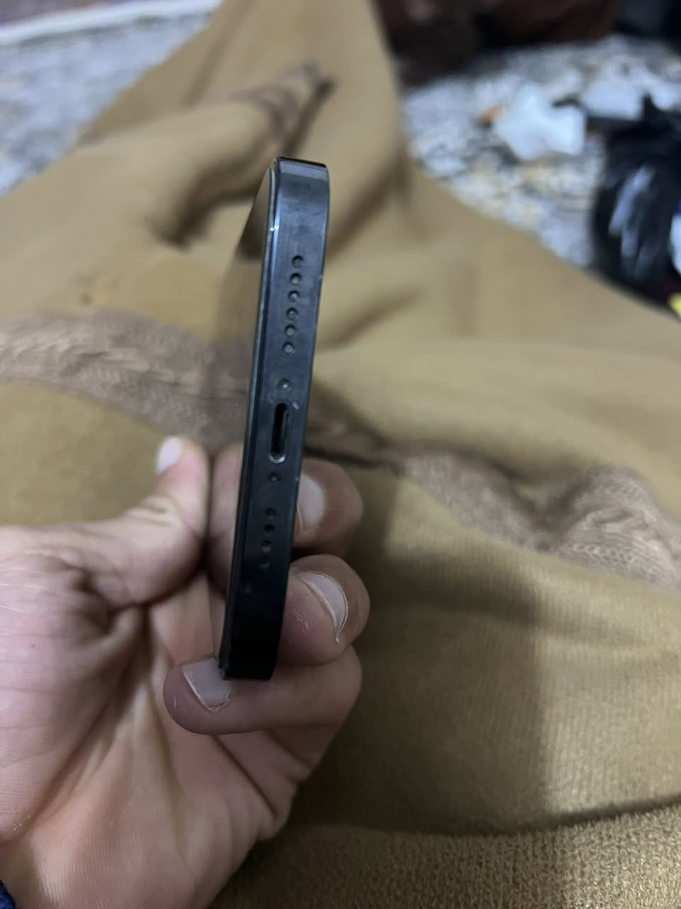 سلام عليكم آيفون 12برو ماكس الباتري78مامفتوح الجهاز كلو بل شرط هاذه رقمي خابر وتلل ***********
