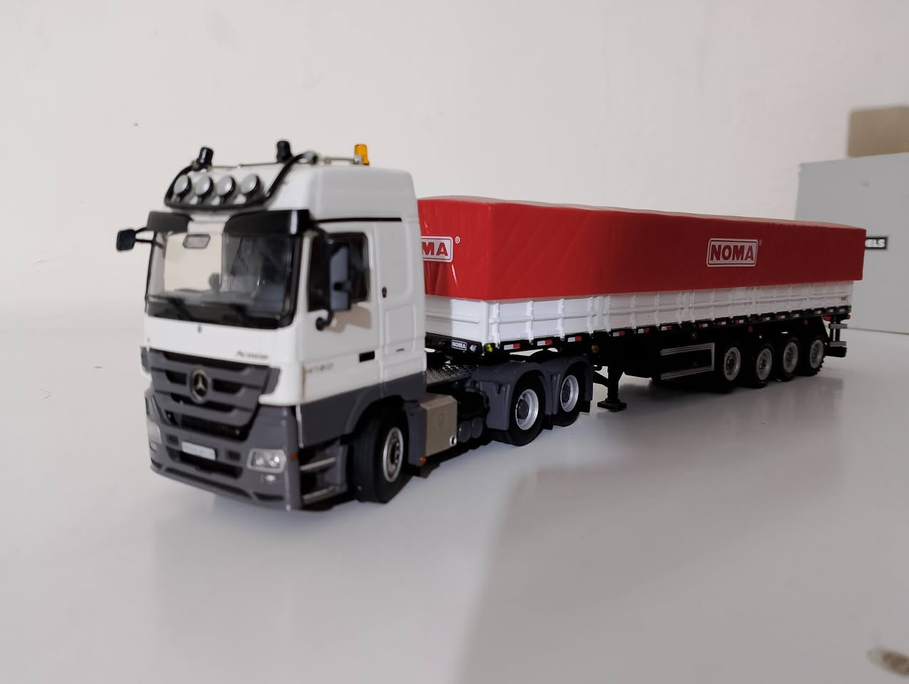 Mercedes Actros 1/50


**إذا كنت صاحب هذا الإعلان وتريد حذفه لأي سبب، رجاءا أرسل رسالة إلى الدعم الفني**
