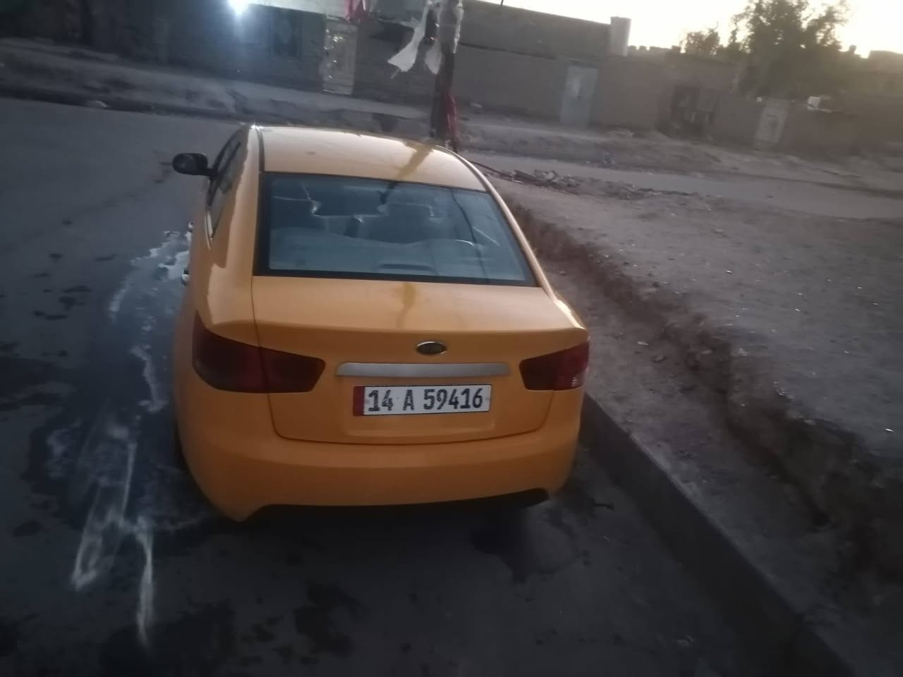 سلام عليكم سياره فورتي مديل ١٠ مكينه ١٦٠٠ سياره جاهزه بسمي مصفره رقم انكليزي بصره العنوان ناصريه مركز سعر ٨٥ وبيه مجال ***********
