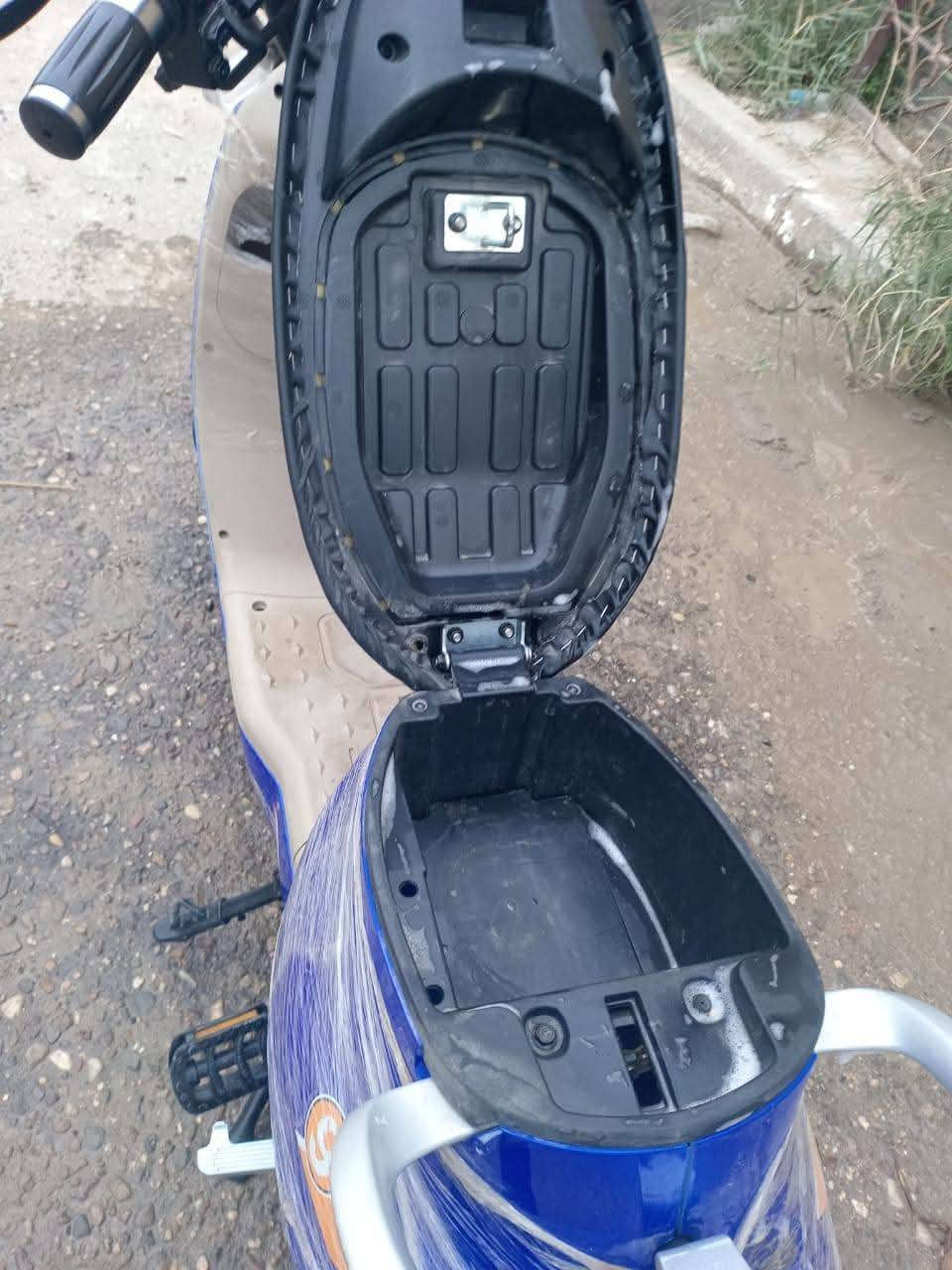 دراجه شحن الاسم بوليس  خمس  بطاريات دبل لايت زنون تتحمل وزن فوق 100 كليو تأيرات جوبلس سرعه 50 حقيقي عطالات بسيطه
السعر 160  وبيها مجال
الرقم واتساب ***********
العنوان البصره قضاء المدينه السوق
