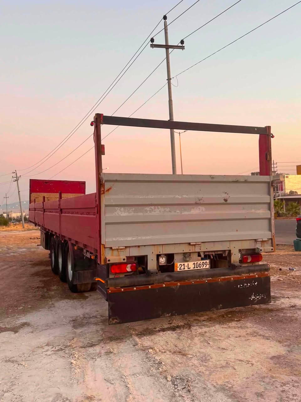 فلات رەبت سلیمانی
دنگیر ساف  ڕربتی سلێمانی تاقم تایەی تازەیە
تاک تایەیە زۆر جایزە بۆناو ئیش حازرە بۆ لێکردنەوە  
شانسی نەتەقیوە  ناو تەختەی جوانە شوین عەربەت

***********
