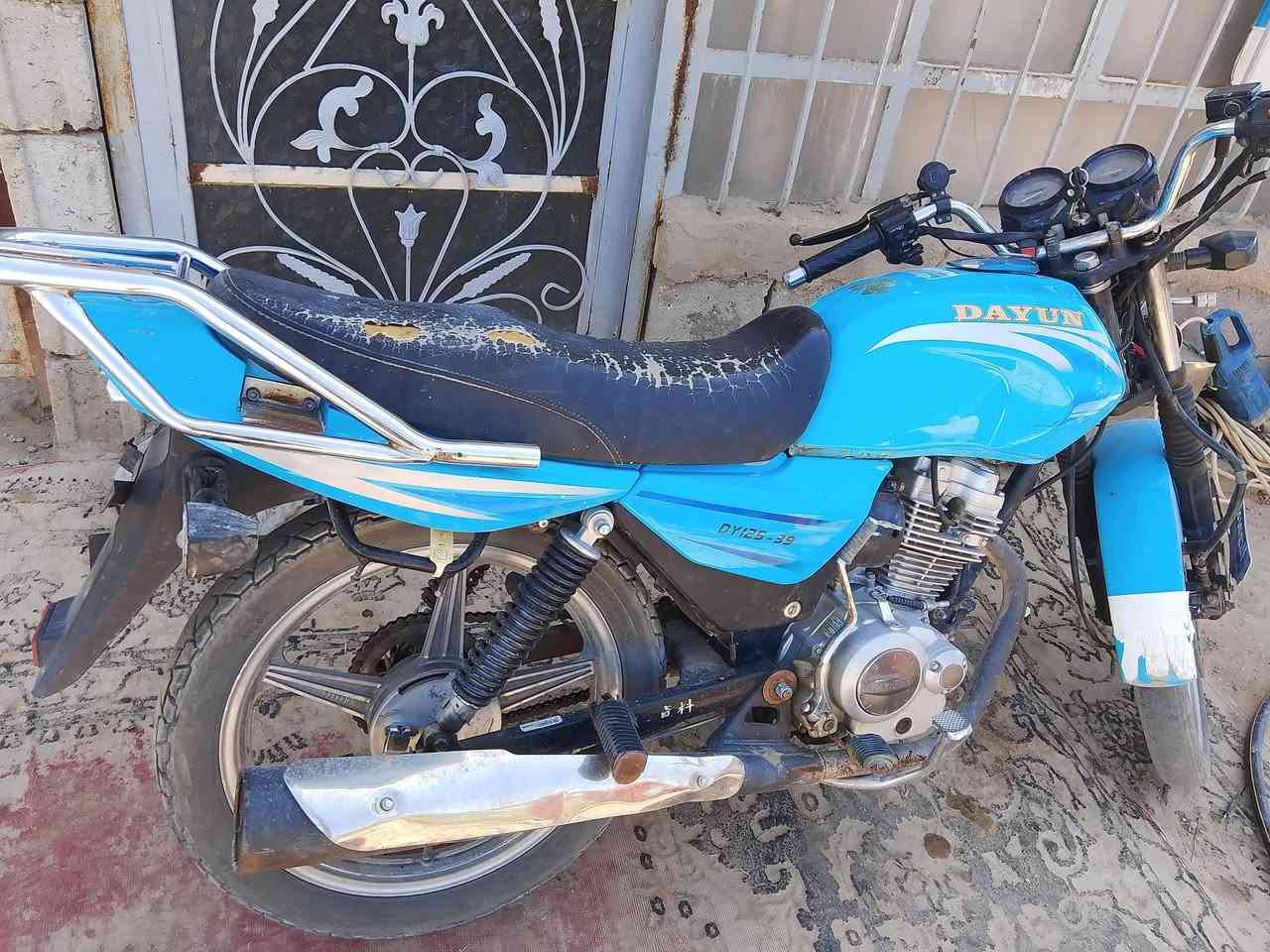 "دايون عضم موديل 21 اوراق استنساخ دراجه حلوه مكينه مامفتوحه بيه بس صفحه الكدام مركوله شويه من دبلات لئن دبلاتها تعبانه (مراوس فقط ) بأربع اكير كون نضيفه رقم *********** مكاني ( كربلاء ) "

