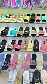 سليبر نسائي طبي • مقاس ٣٧-٤١ • درجة اولى