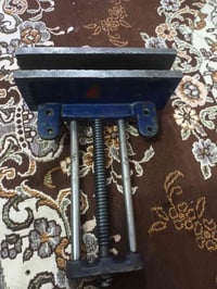 من رخصة الادمن المحترم منكنة نظيفة حيل وثقيله  سعره ٤٥ الف قياس ٢٠ سان...