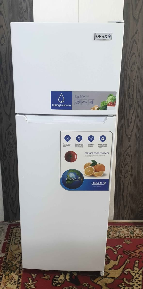 ثلاجه مستعمله اخت لجديده ولا ما بيه كلشي شغال لفريز كله شغال مبيه اي نقص حجم10  سعر 250 بيه مجال قليل   عنواني بغداد الكاظميه رقمي *********** بغداد, العراق
