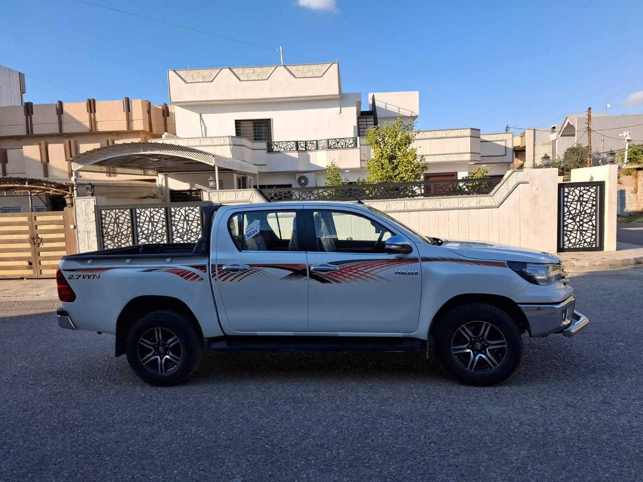 (((بسم الله الرحمن الرحيم)))
سلام عليكم....
 تويتا هايلوكس 2016 كير عادى فوول سيد نهرور بتل   . 
 ***********...
سيارة دينار مصرف مابي
كلشي جديد و كامل ..
سنويه لحد 2029 هزه و ره قم جديد شرط تحويل. رقم دولى 
، كير شرط.گاردن اكسل شرط. صدر لووك . كهربائي كامل شغال  
موصفات . .بتل. شاشه وكاميره .ده عامى نيكل.سلايت .دواخل احمر .ويل كروم. تبريد لمس فوول فوول
طيارات لووك.
 مكينه بدون صرف بيدون بوخار شرط مامفتوح...
***********
***********
سعر  مناسب خابر تدلل...........
..............

 تويتا هايلوكس 2016 كير عادى فوول سيد نهرور بتل
سه ياره كه زور جوان و پاكه مال دوسته.
سه ياره كه دينار مسروفى نيه لووكه...
هه موو گيانى به شرط افروشم ..
سه ياره كه سيد نهرو ى فووله لووك.... كركوك, العراق
