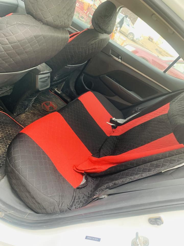 السلام عليكم 
للبيع او مراوس حسب القناعه ألالنترا 2018 سياره حلوه وجاهزه ضرر باب وچاملاغ عكس السايق عل بارد بدون دواخل وراد أميركي محرك 20 تدفئه تبريد فول موصفات عده الفتحه والبصمه .السعر 120 وبيها مجال للطيبين 
الاتصال عل الرقم التالي ***********
