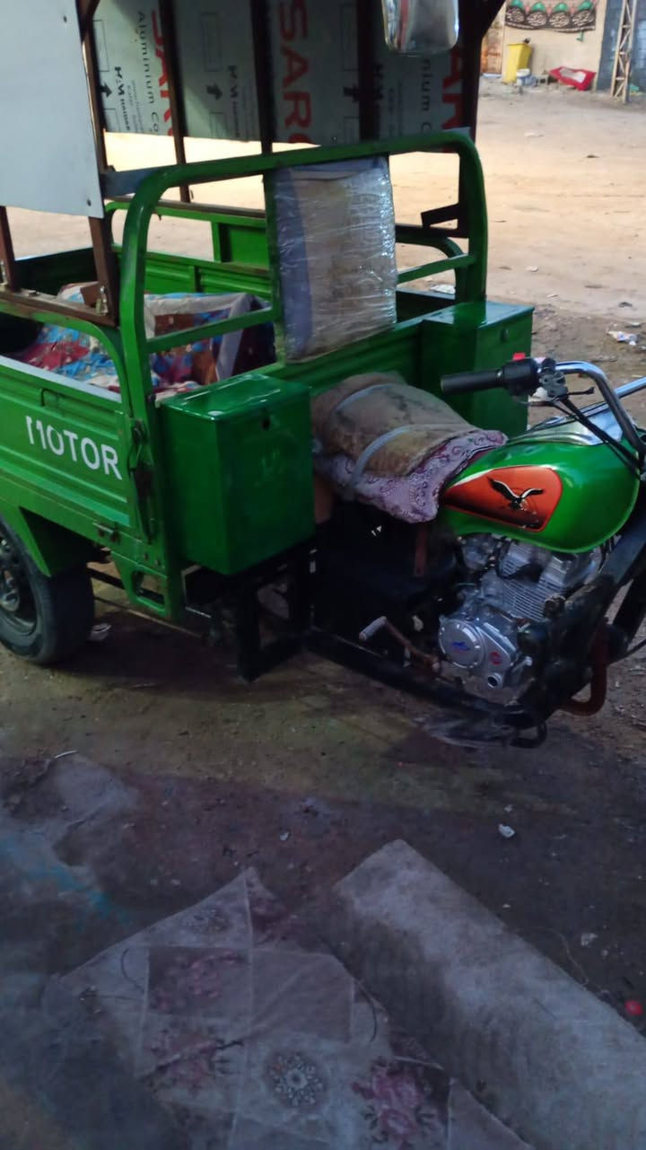 ستوته كربلائيه نضافه كدامك سنويه بسمي موديل 23 مكينه ما مفتوحه كلشي بيه مكفول سعر 3 مليون وبيه مجال الشراي يراسلني على هذا رقم وتساب ***********
