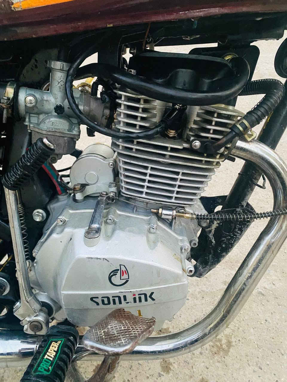 دراجه سونك للبيع كامله نضيفه جدا خمسه كير شغاله سلف وهندر دراجه نكره كامله الدراجه كهربائيات كله شغاله شلعته تشك الكاع السعر 400 مكاني بغداد الجزيره السياحيه رقم ***********
