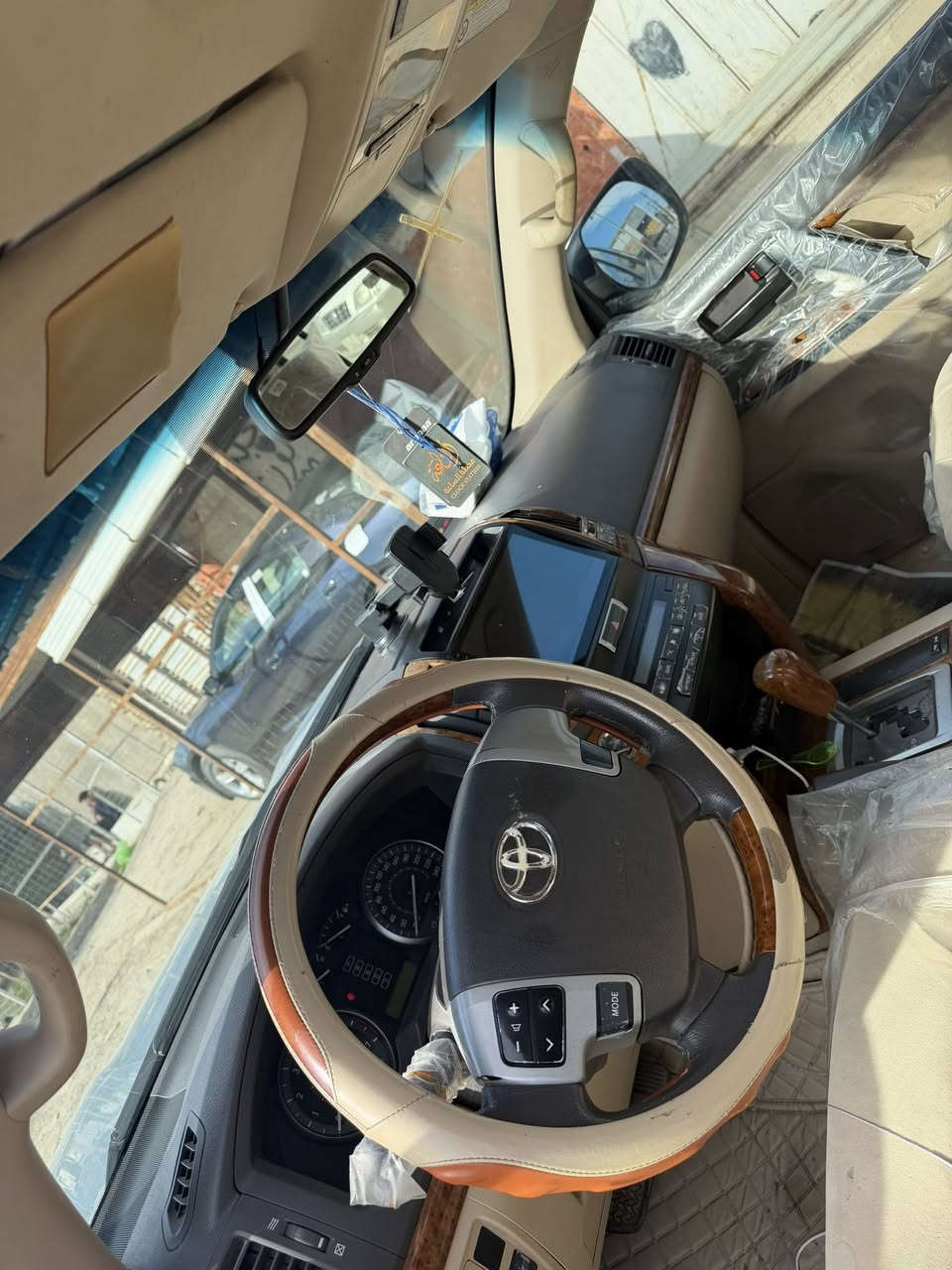 سيارة البيع الندكروز 2012 سيارة كفالة من كلشي
*********** مكاني ميسان 

سعر 185
