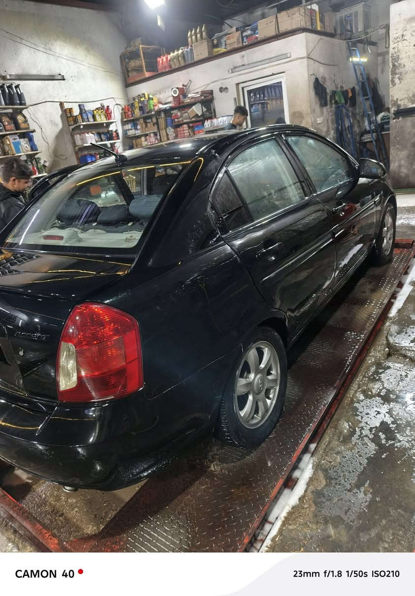 السلام عليكم
الاتصال للجادين بالشراء
*********** / السعر 43$
اكسنت موديل 2006 وارد امريكي حادث باب عكس السائق تبديل بجم كبس السياره نضيفه بيه صبغ احزام اثر جراد ابيع عام مكفوله من الكص والحادث والمعجون رقم بغداد صدامي ملاحضه السياره ماتكفل بالتحويل ابيع مكاتبه فقط  راعيها متوفي وماندل اهله ابيع واقع حال  المكان بغداد تحياتي للجميع
