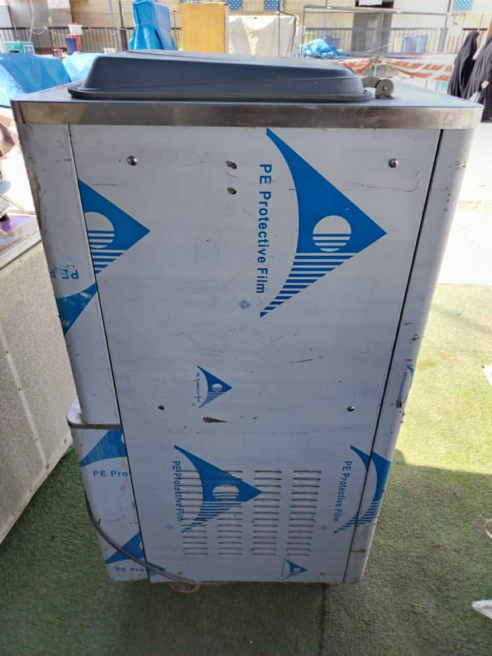 سلام عليكم مكينه سوفت ميلاد دبل كمريسر تبريد احواض غلاط مكينه اخت جديده جدآ جدآ نضيفه استخدام كلش قليل مكاني بغداد ***********
