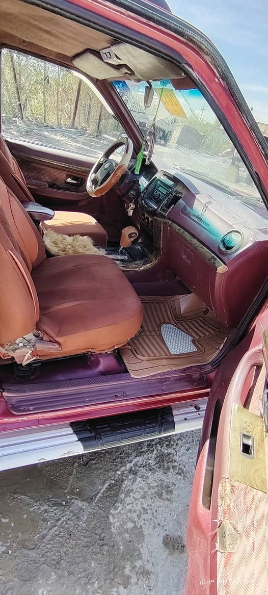 سلام عليكم بيكم كنوة 2009 سيارة اوتماتيك نفس المكينة كيره اوتماتيك سنوية 28 رقم ***********
