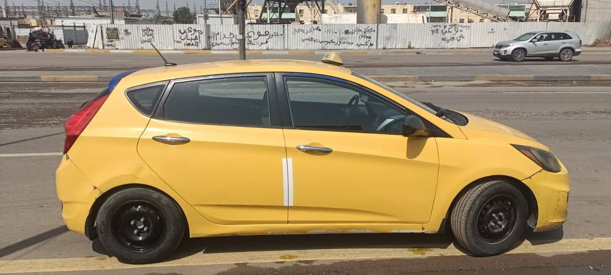 اكسنت 2013 بأسمي تحويل ثاني يوم سنوية 2028 رقم بغداد وارد امريكي حادثها جاملغ جهة السايق بدون دواخل والباقي ليبل واحد السياره مكينتها يرادلها تجفيت تبخر سعر السيارة 75 ورقة وبيها مجال.
للاستفسار ***********
