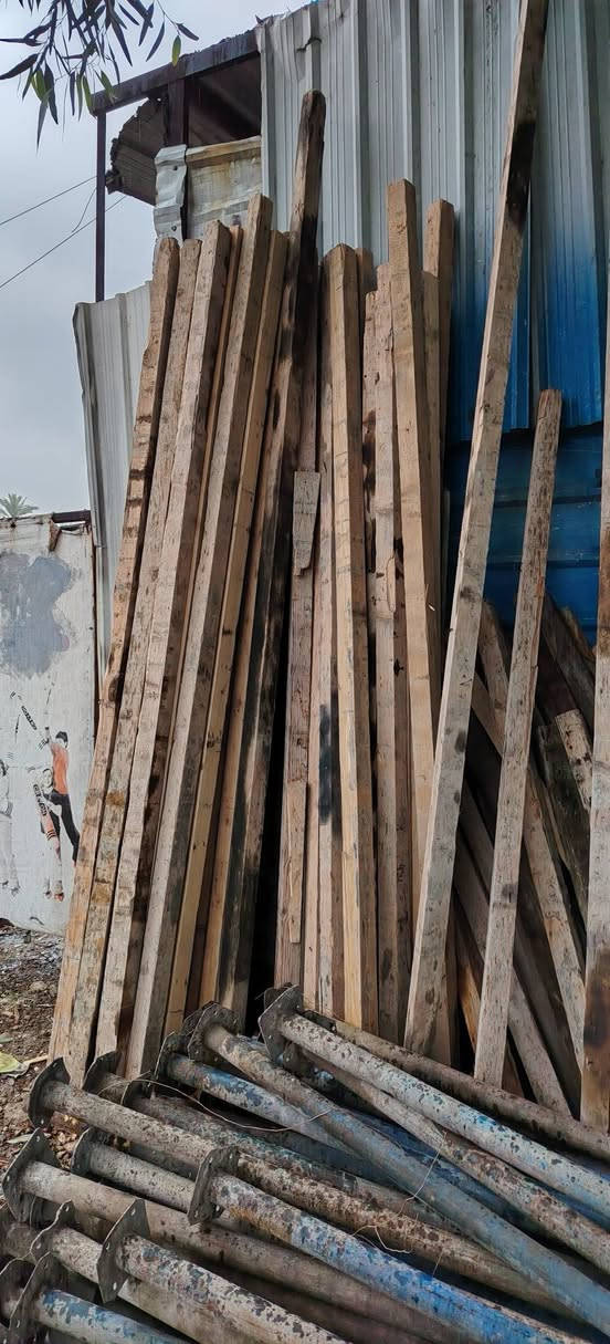 السلام عليكم خشب للبيع لوح وسير ومقاصير بغداد ***********. ***********
