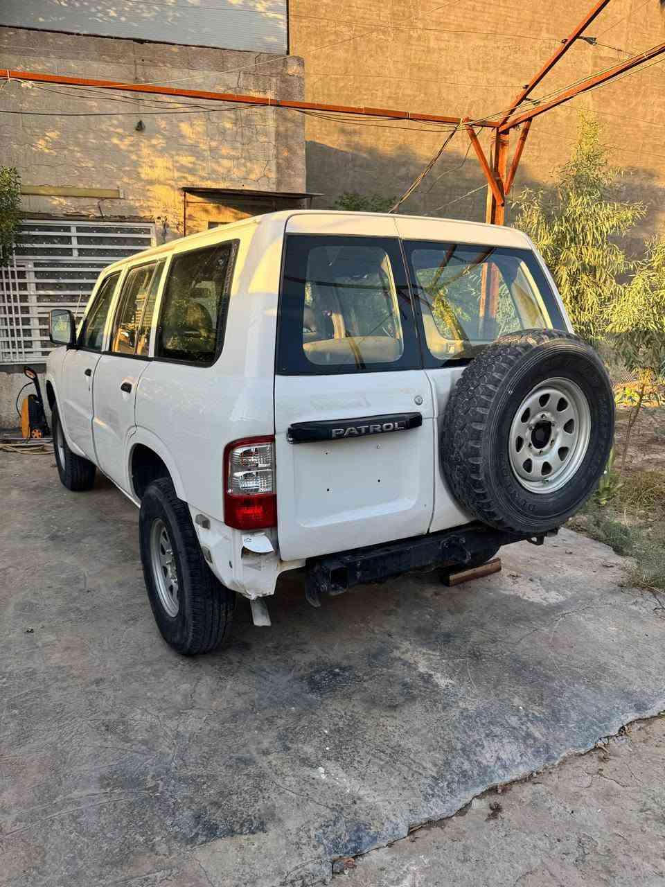 سلام عليكم نيسان باترول 2002 مال مزاد مكانها بغداد الشعب السعر 8مليون ***********
