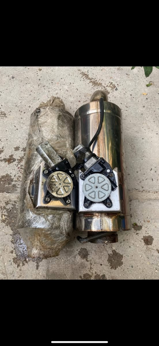 دبات htbower مستعملات ريمونت للبيع 250 
وعندي حلوك كورسا للبيع كذالك 100 تك وليس دبل 
مكان بغداد *********** واتساب
