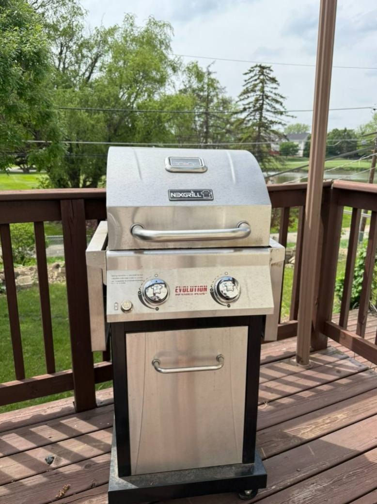 متوفر شواية غازية باربيكيو العائلية متانة شواية اختصاص مناسبات ضغط مقياس حرارة اختصاص شوي جميع المشويات رمضان فخمة ماركا مناسبة للحدائق والشاليهات للاستفسار *********** واتساب أو خاص
