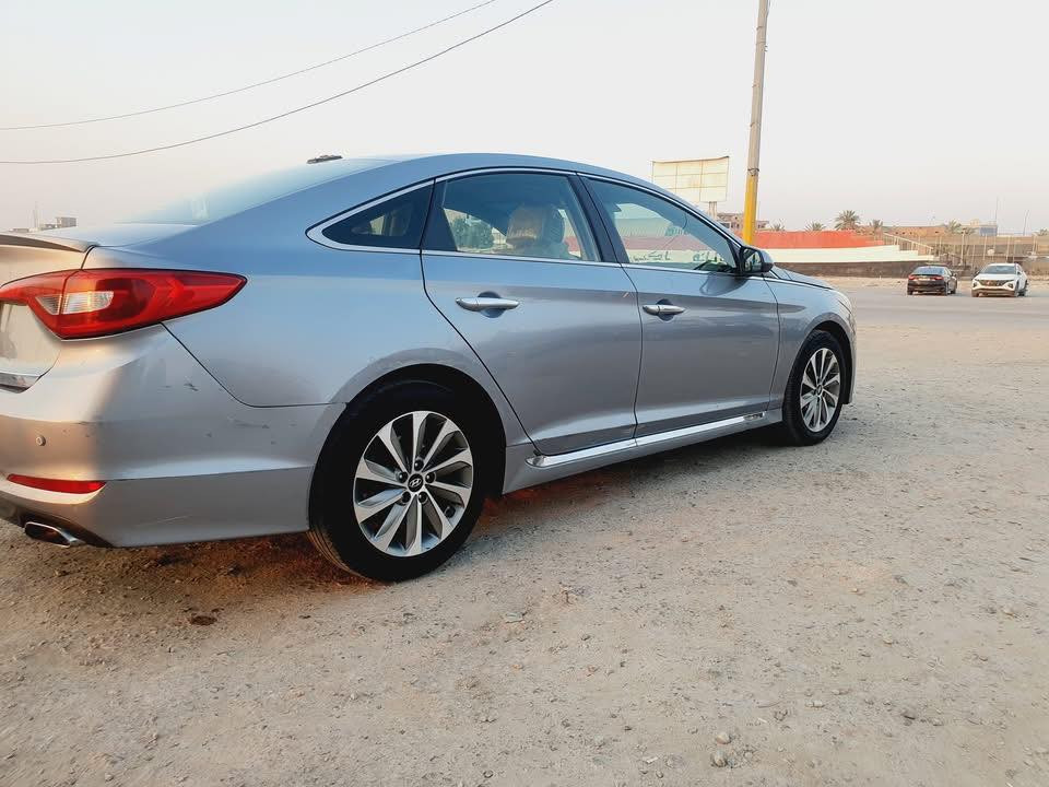 السلام عليكم 
بيع او مراوس 
130$
سوناتا 2016 رقم بغداد محرك 2400gdi
وارد امريكي بدون ضربه صور الحادث بالمنشور سرقه لايتات ودوسه 
مكينه جديده بعدها باليبل مالتها قبل 60 يوم شادها 
نواقص السياره جامه اماميه مفطوره +حداديه 70‎%‎
للاستفسار التواصل الاتصال 

مكان السياره الديوانيــة 
***********
