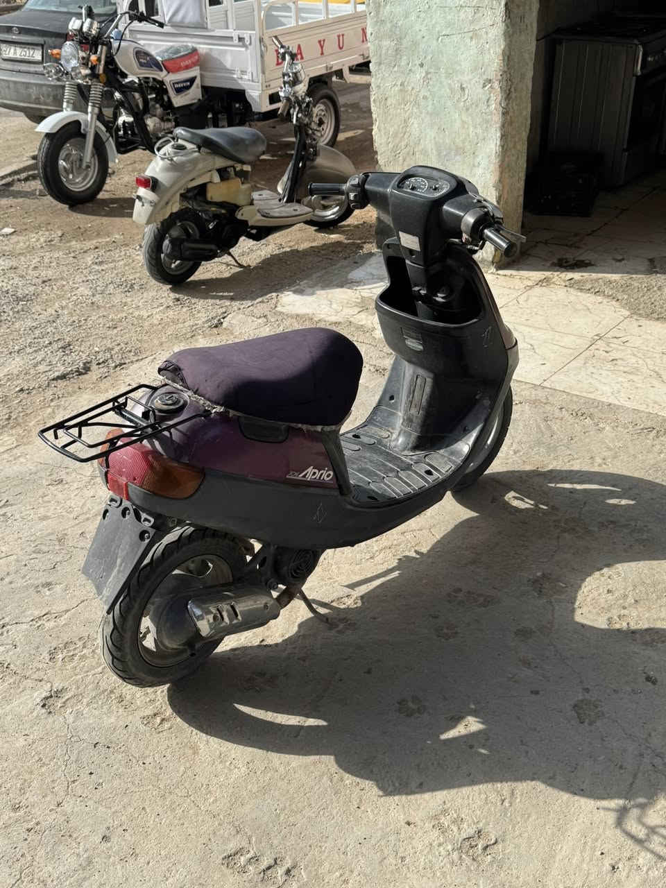 دراجة للبيع نظيفة وحلوة سعر 400￼أو بيها مجال قليل شغالة ‏من الطول لطول شرط الفحص شرط الشغل هذا رقمي علوان الناصرية ومركز***********
