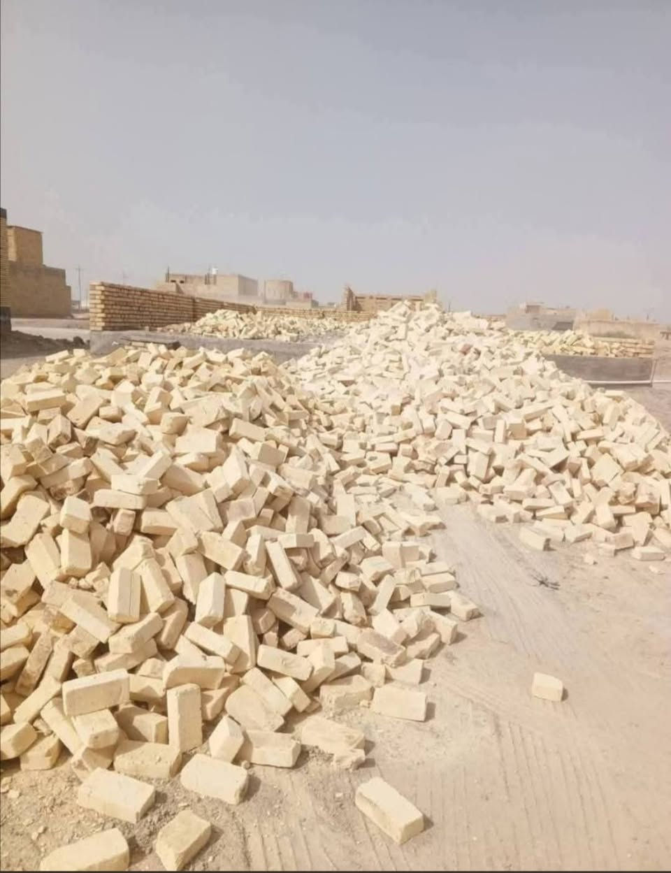 سلام عليكم اخوان طابوگ اصلاح درجه أوله قالب ولون وعدد مضبوط الله شاهد 4250 شرط اذا نقص لاتنطي حساب وسعار مناسبه توصيل جميع انحأ ناصريه ستفسار خاص وانه خادم. ***********  يوجد بلوك
